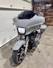 Load image into Gallery viewer, 2024 Street Glide