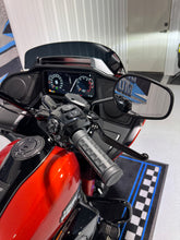 Load image into Gallery viewer, 2024 Road Glide