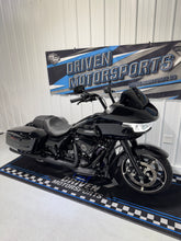 Load image into Gallery viewer, 2025 Road Glide