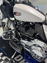 Load image into Gallery viewer, 2024 Road Glide