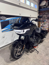 Load image into Gallery viewer, 2024 Road Glide
