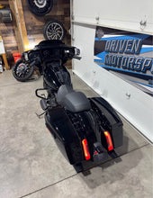 Load image into Gallery viewer, 2024 Street Glide