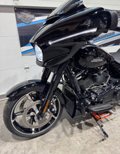 Load image into Gallery viewer, 2024 Street Glide
